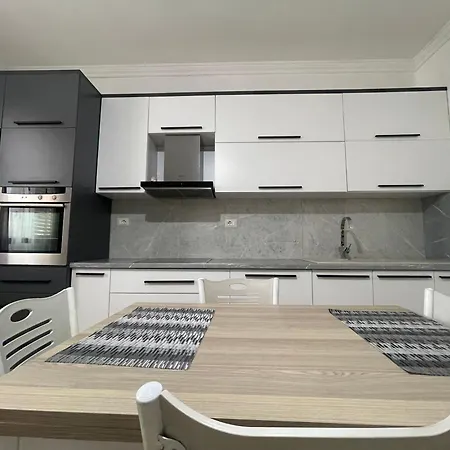 Apartment Avi 2